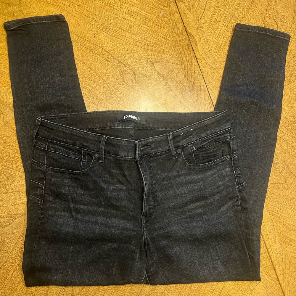 Perfect Lift Skinny Jeans